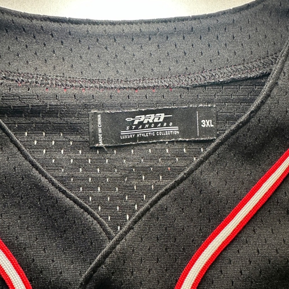 Pro Standard Chicago Bulls NBA Jersey 3XL Luxury Athletic Collection Champions - Picture 7 of 12
